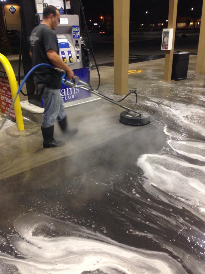 gas-station-cleaning